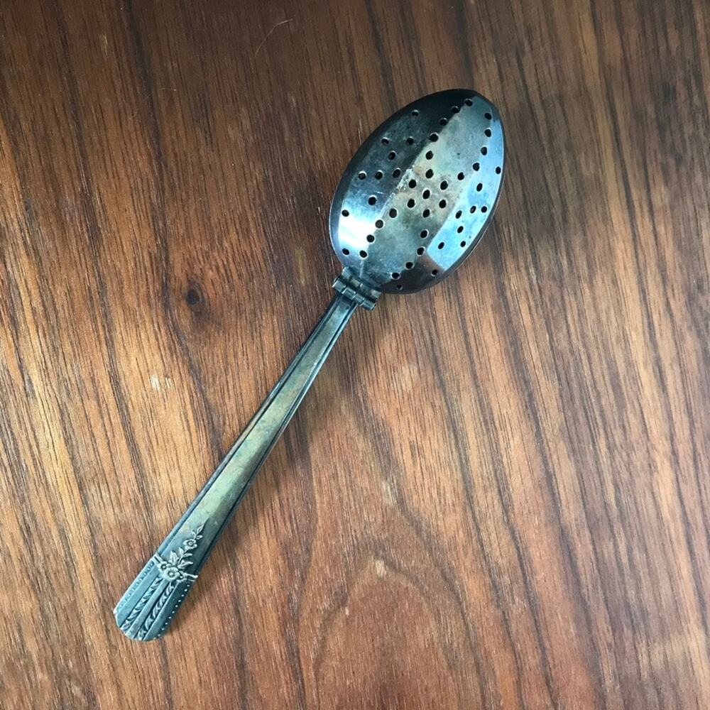 Oneida Wm. A. Rogers A1 Plus Vintage Tea Steeper Strainer Infuser Hinged Spoon
